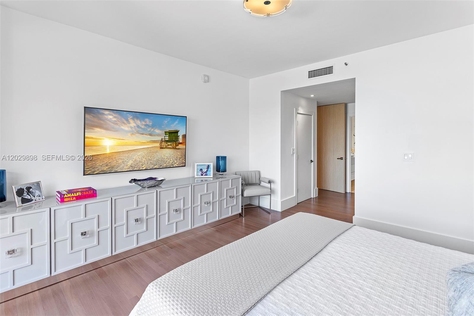 2122 Fisher Is Dr #2122 Miami Beach, FL 33109