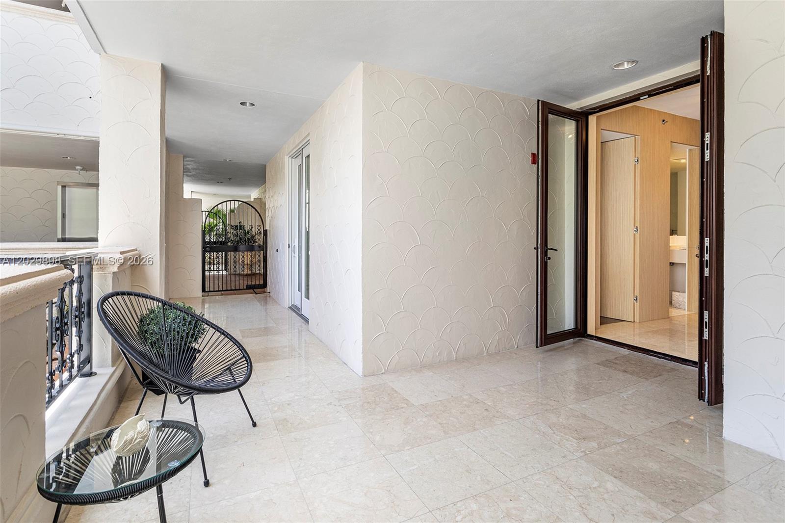 2122 Fisher Is Dr #2122 Miami Beach, FL 33109