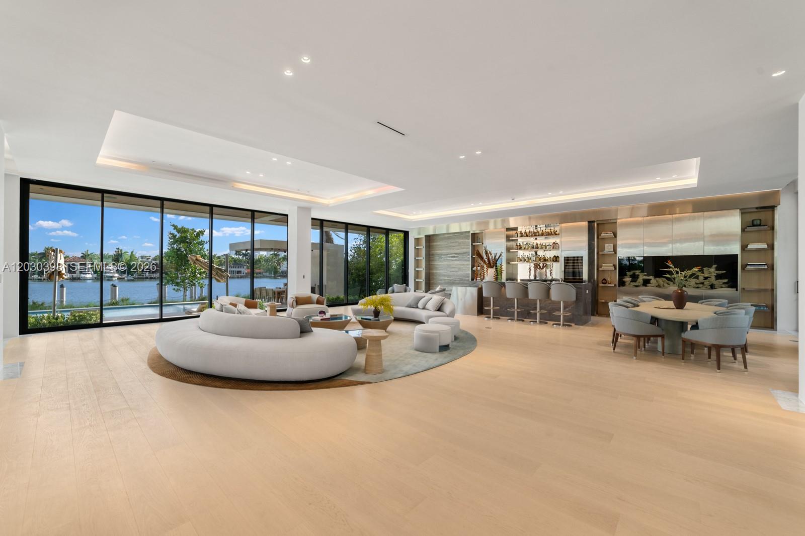 360 S Hibiscus Dr Miami Beach, FL 33139