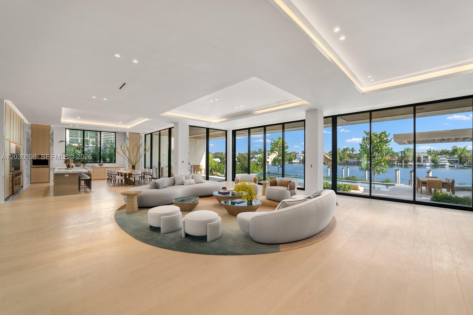 360 S Hibiscus Dr Miami Beach, FL 33139
