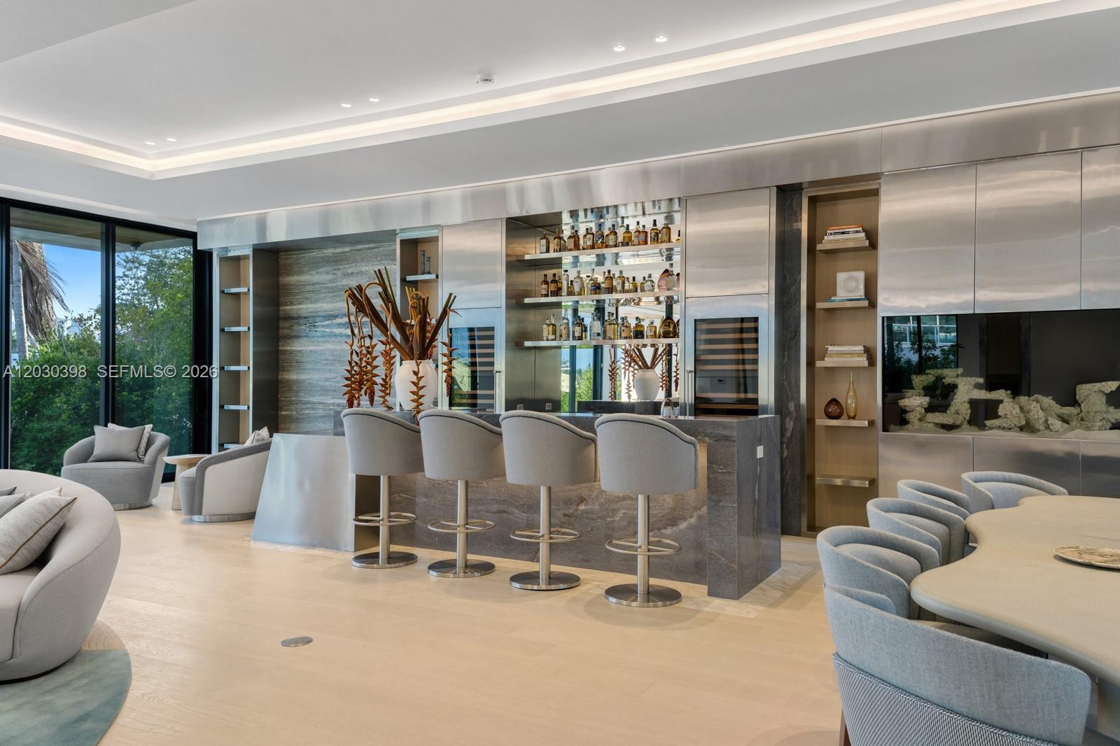 360 S Hibiscus Dr Miami Beach, FL 33139