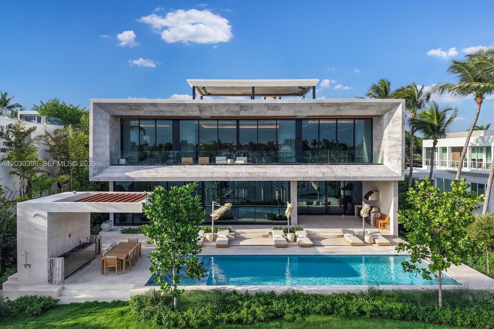360 S Hibiscus Dr Miami Beach, FL 33139