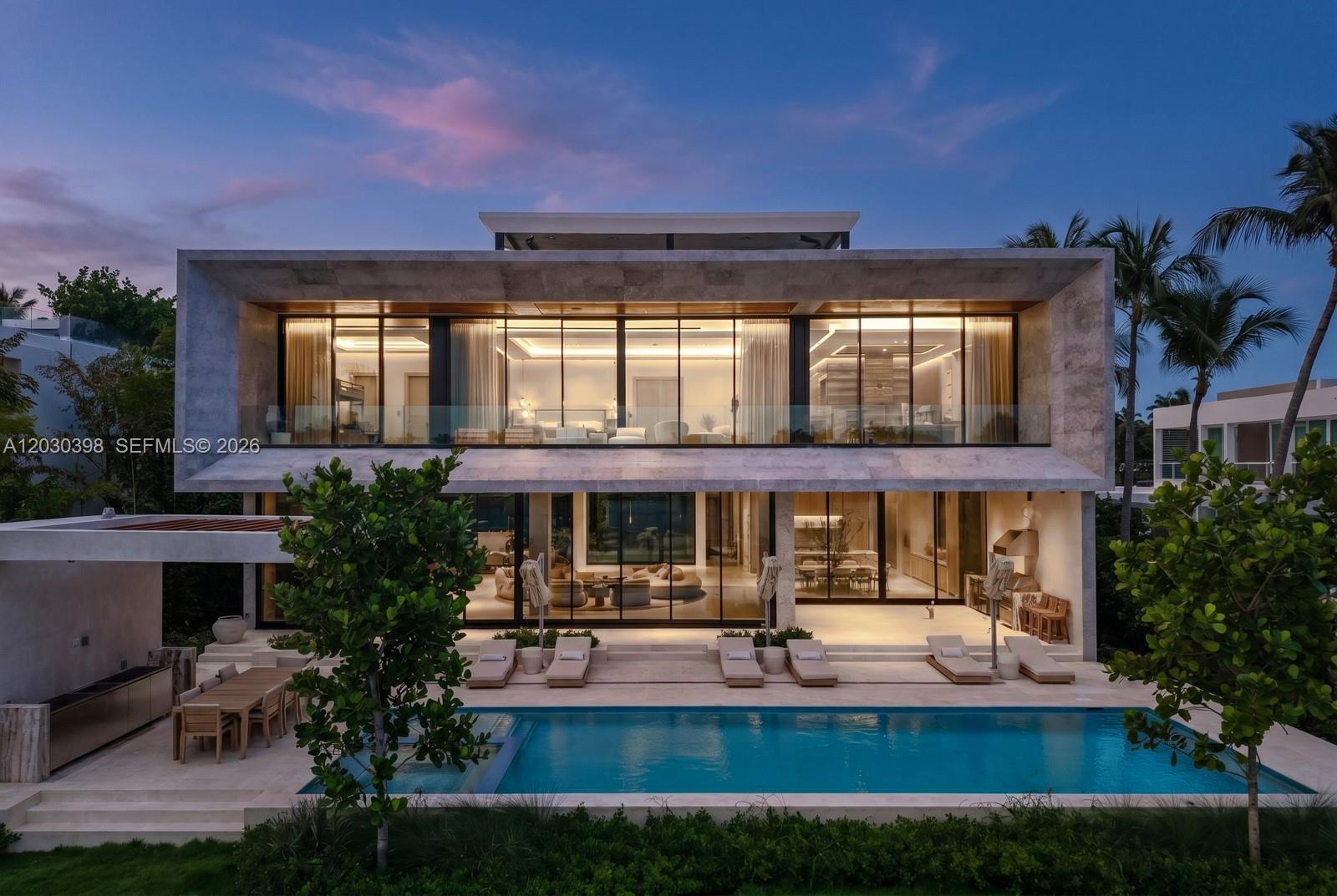 360 S Hibiscus Dr Miami Beach, FL 33139