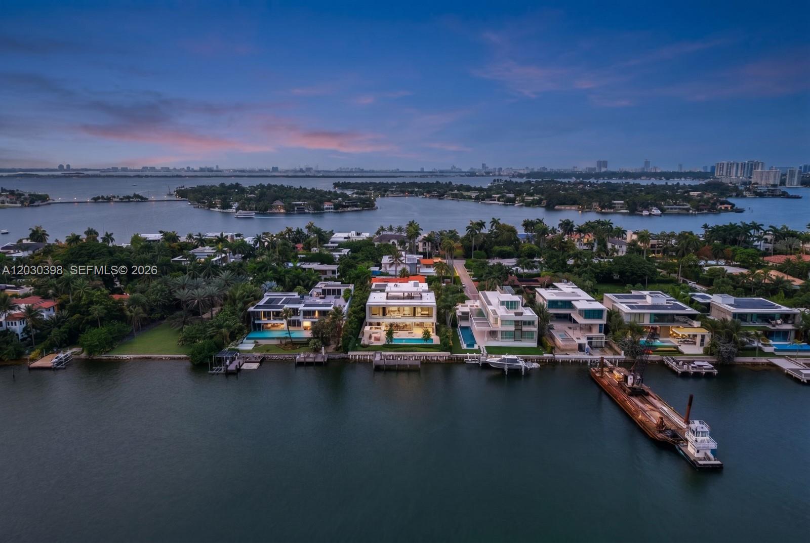 360 S Hibiscus Dr Miami Beach, FL 33139
