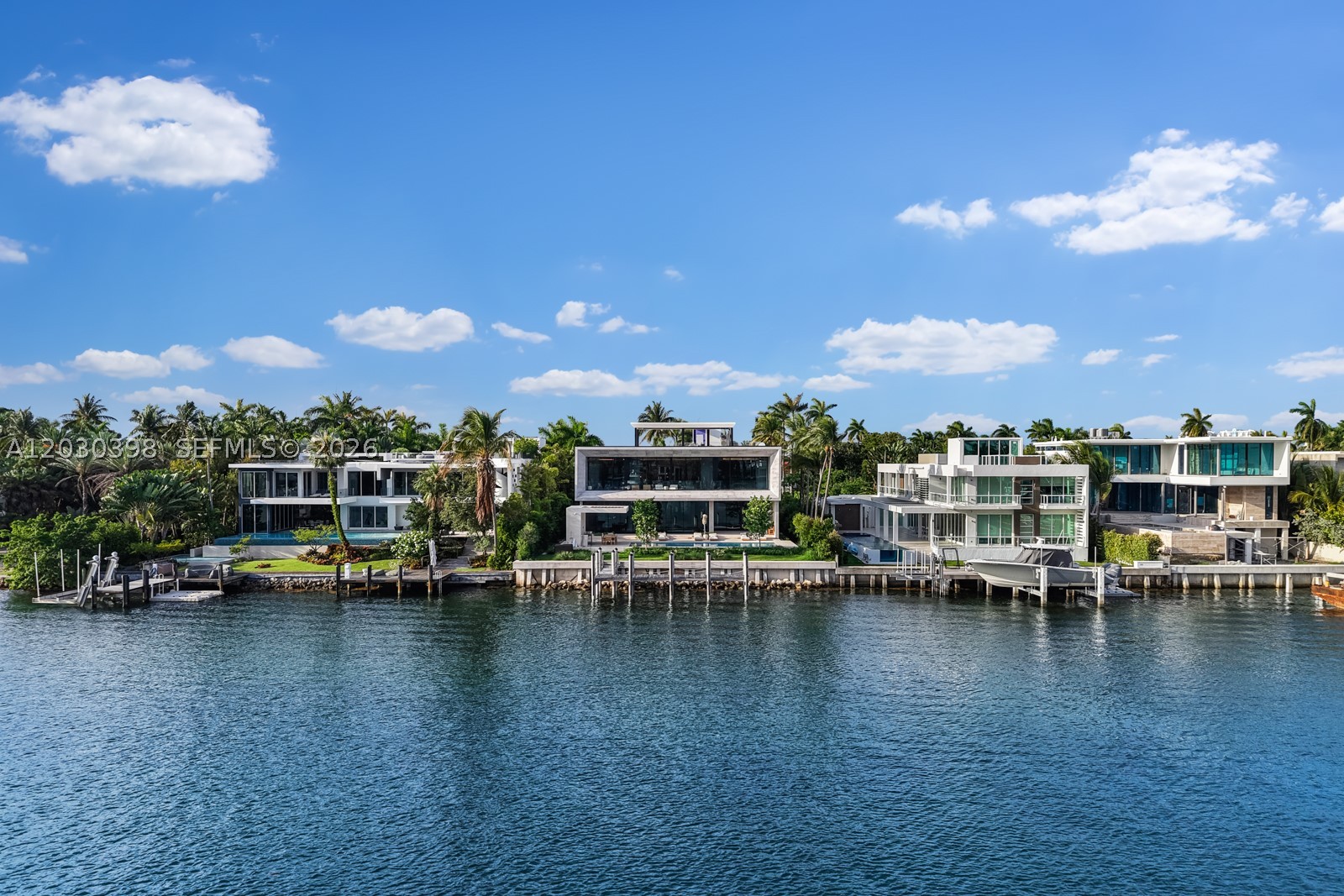 360 S Hibiscus Dr Miami Beach, FL 33139