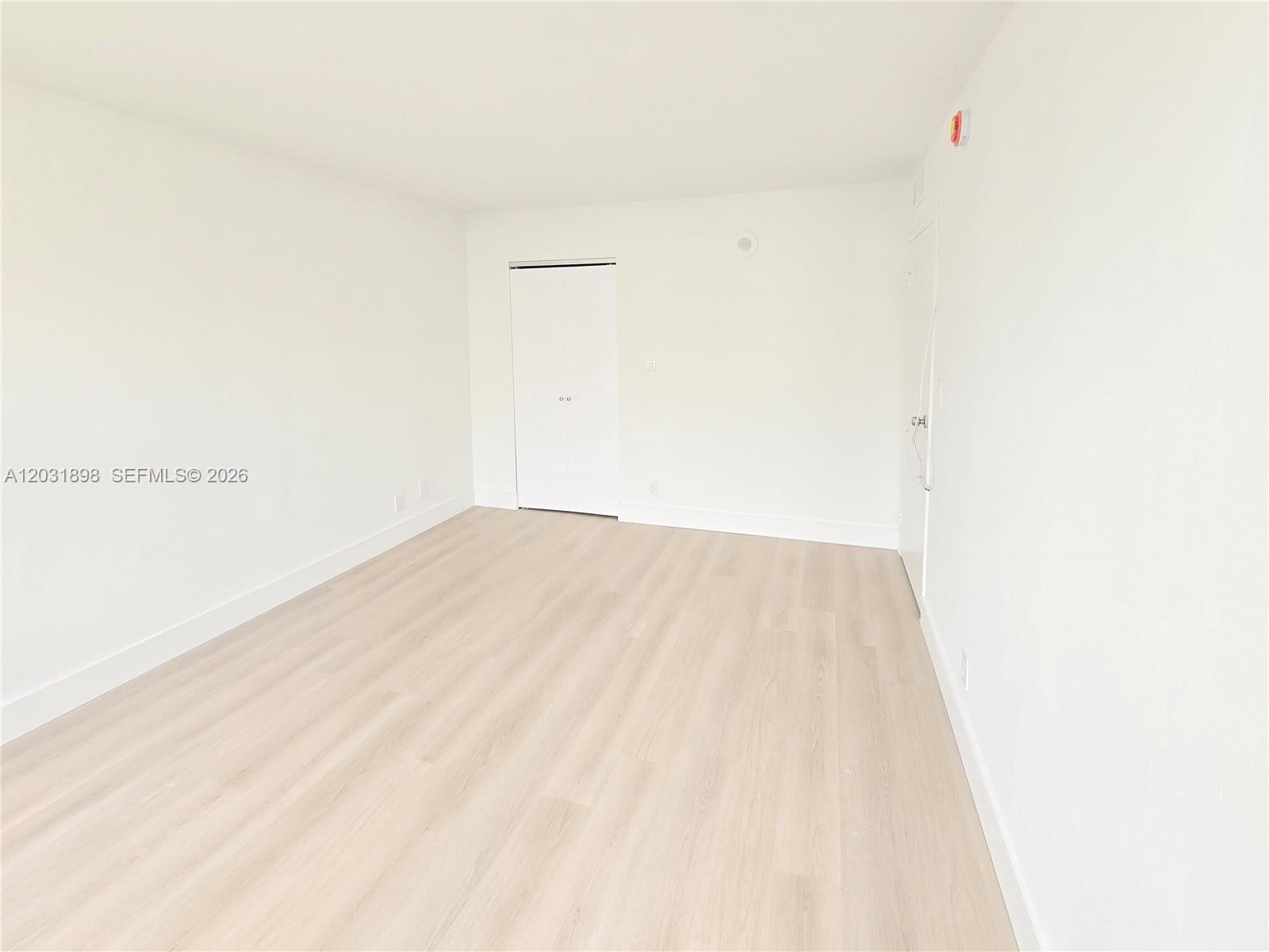 16919 N Bay #517