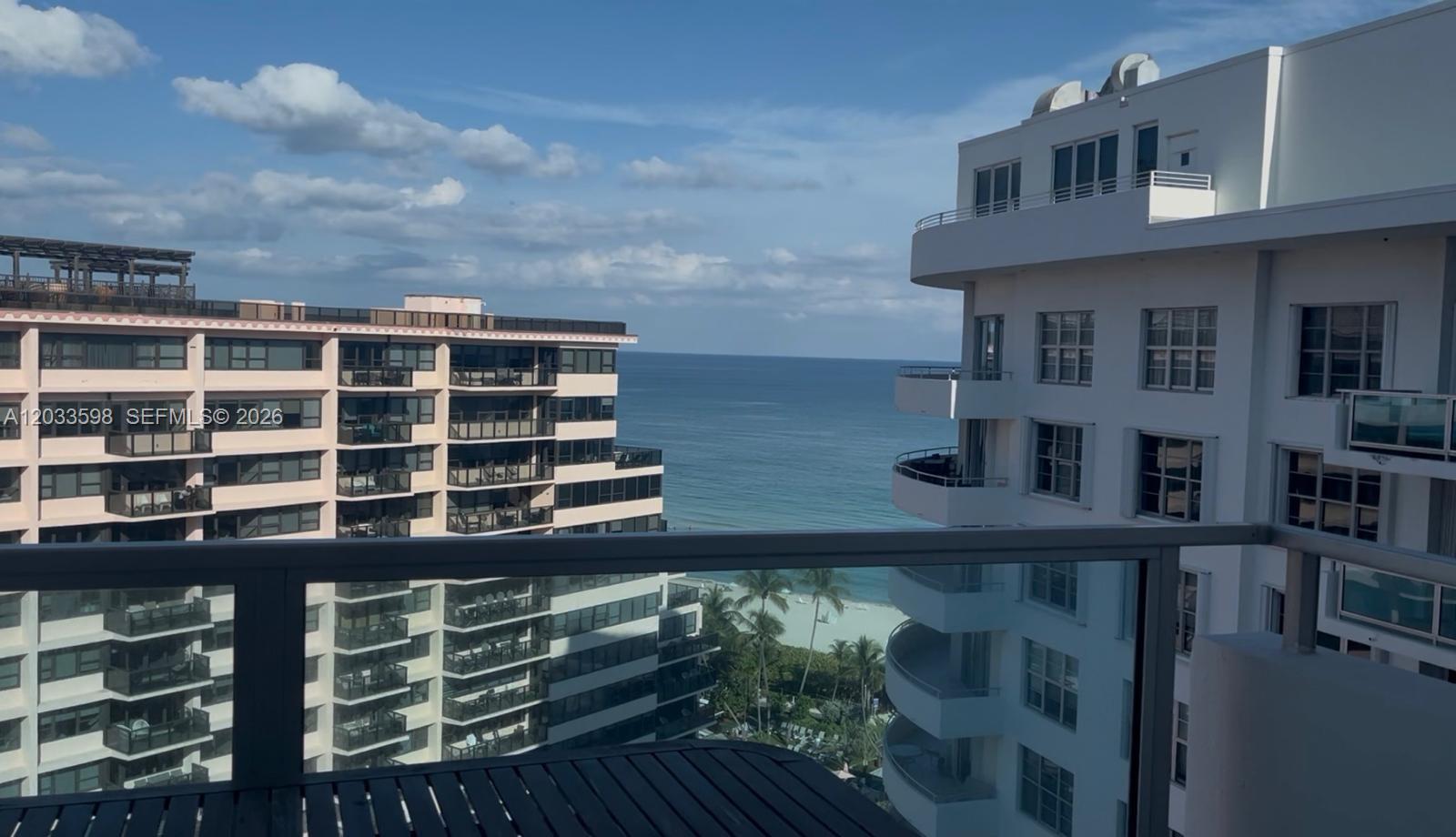 5161 Collins Ave #1702