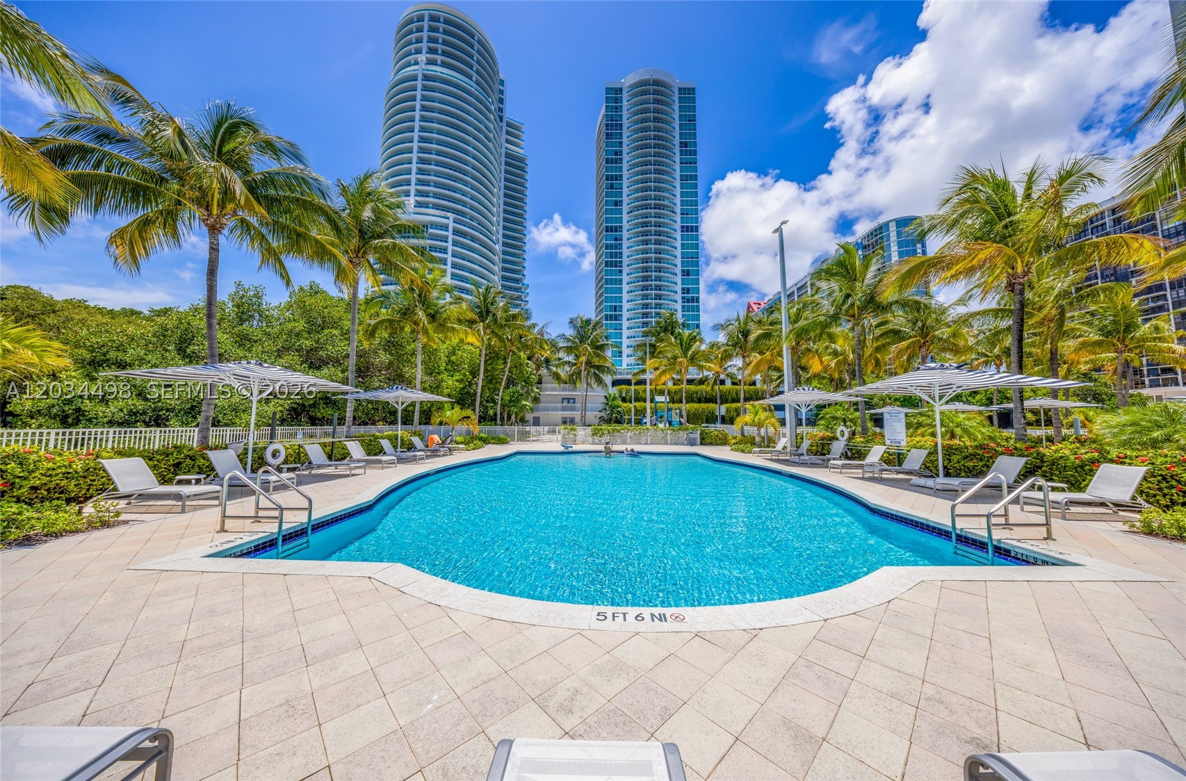 image Skyline on Brickell25