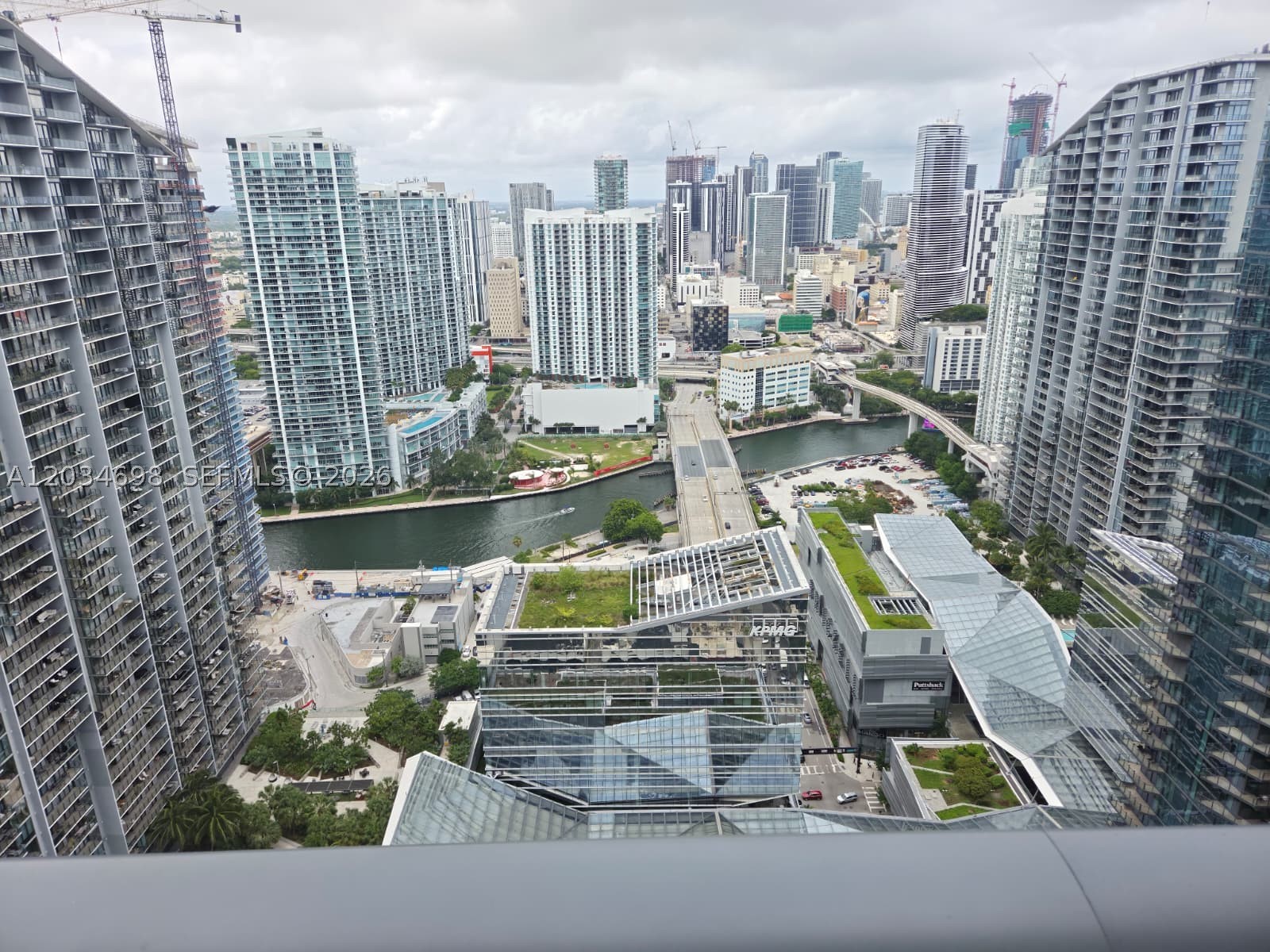 image Brickell Heights East7