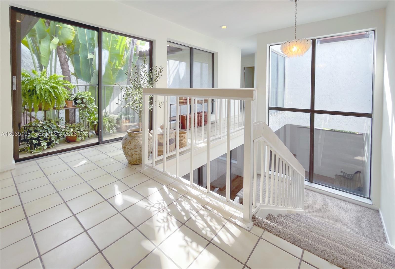 5002 SW 72nd Miami, FL 33155