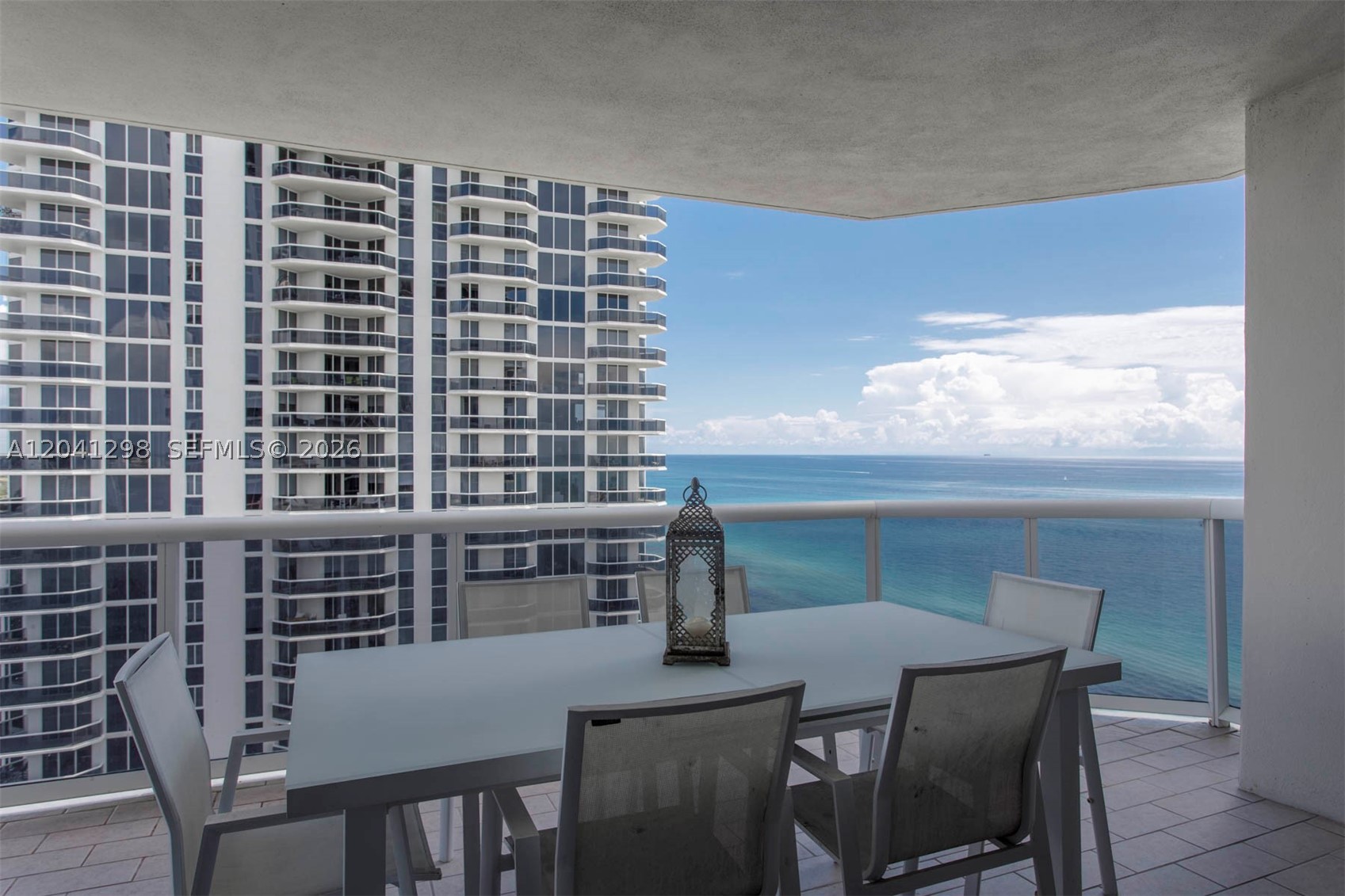 4775 Collins Ave #2508 Miami Beach, FL 33140