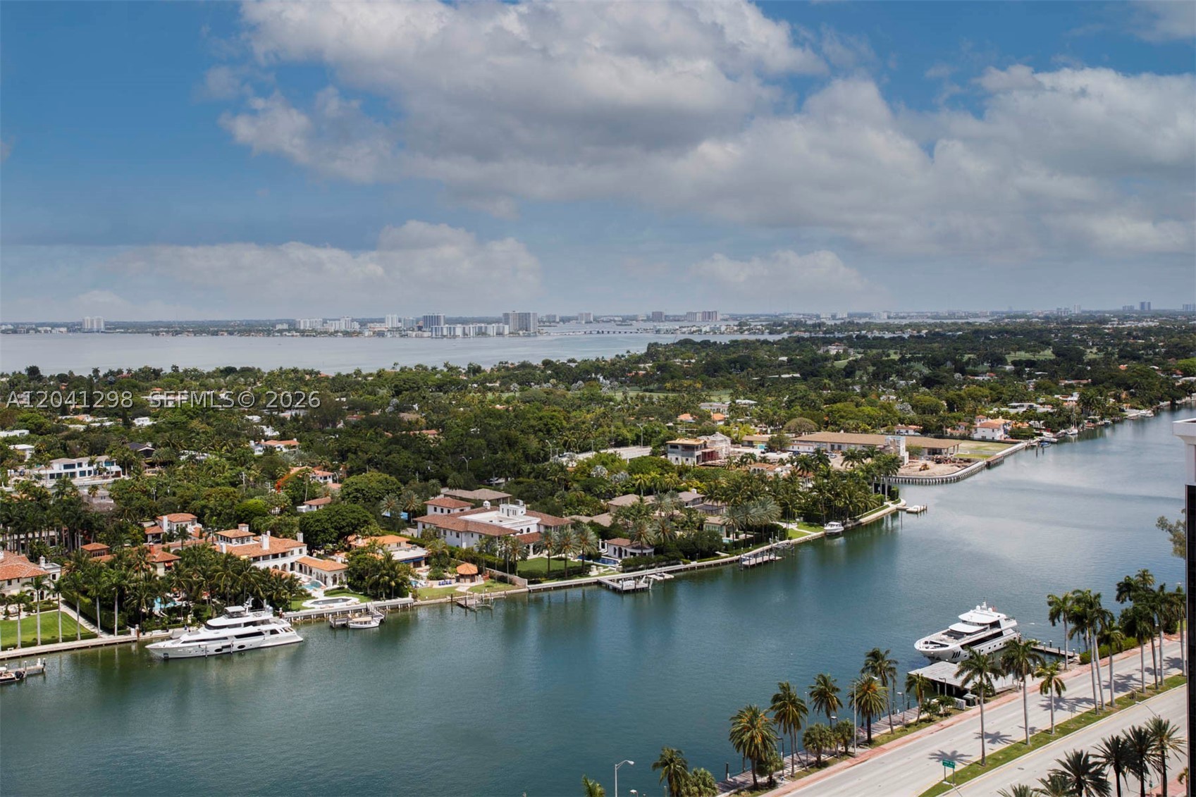 4775 Collins Ave #2508 Miami Beach, FL 33140