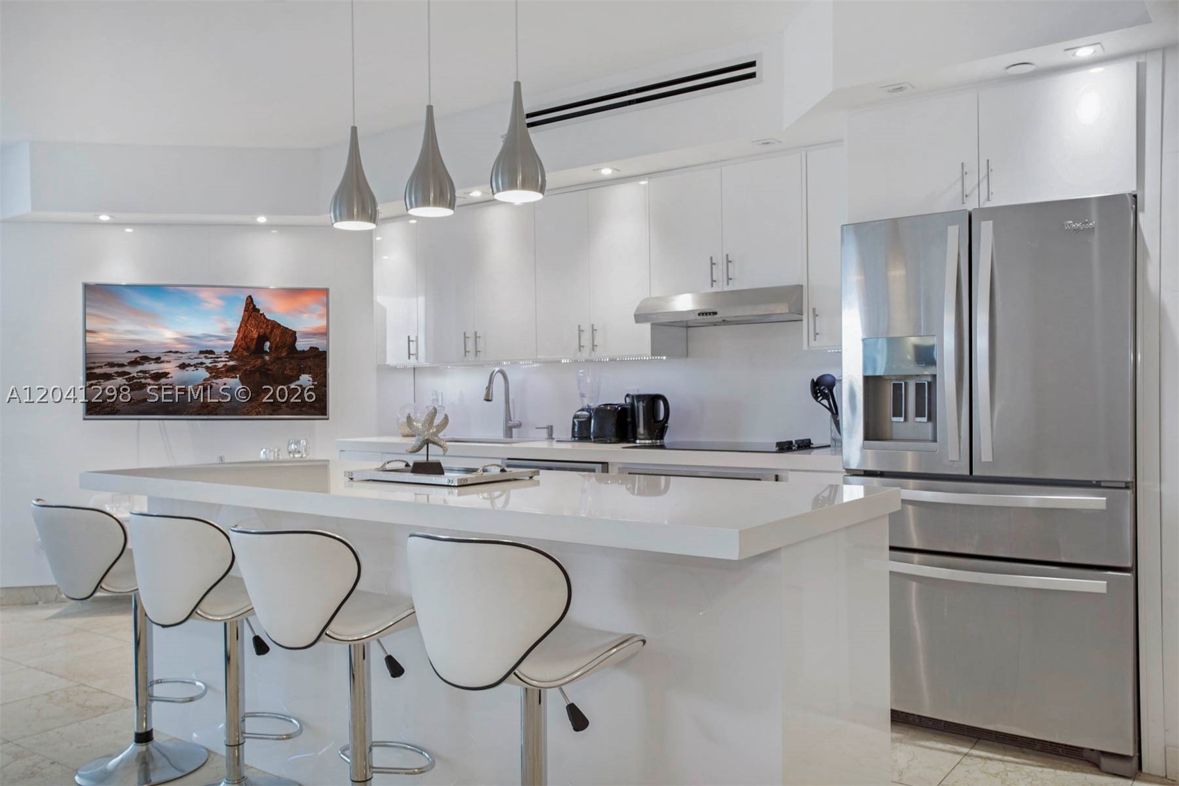 4775 Collins Ave #2508 Miami Beach, FL 33140