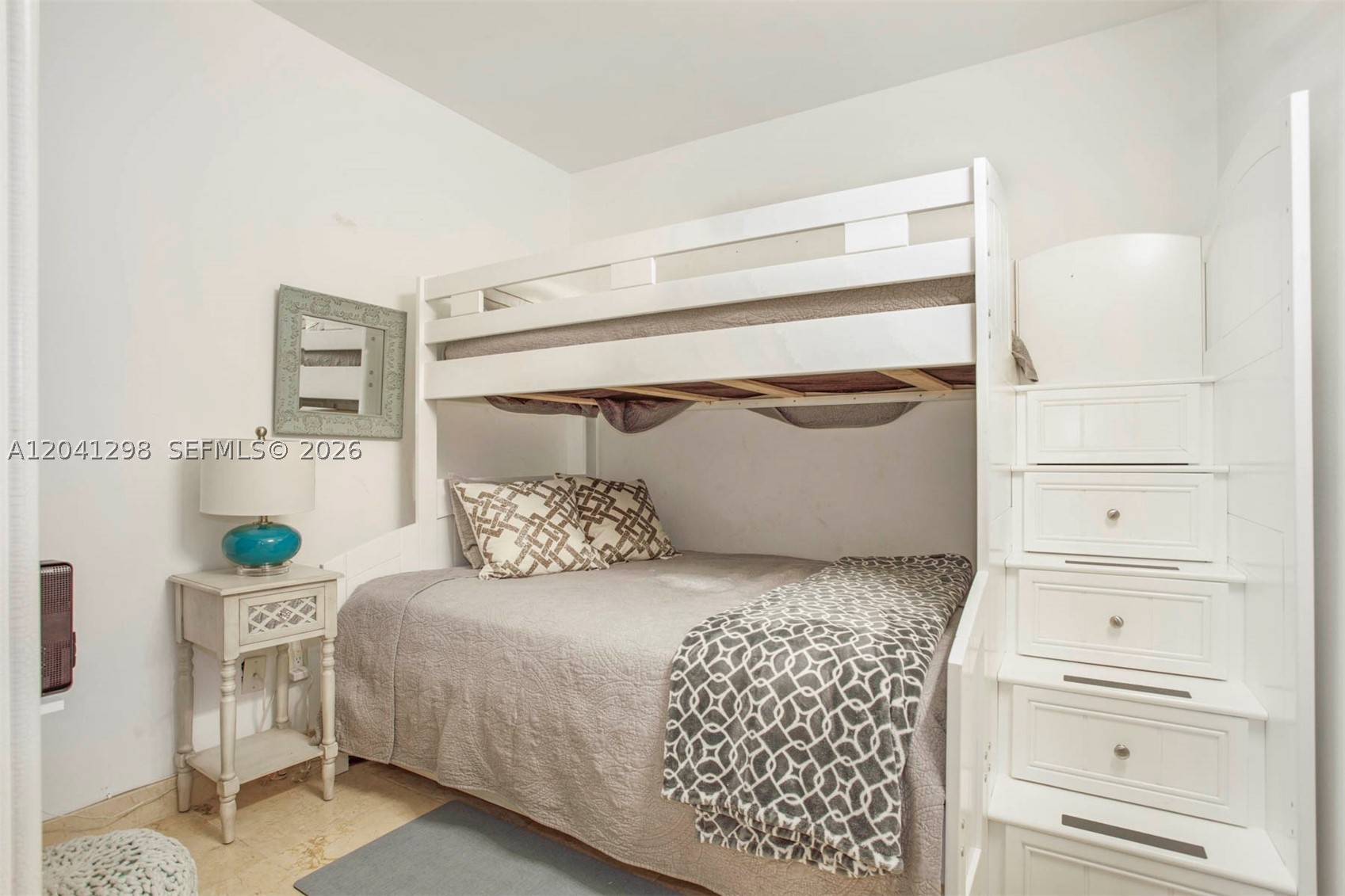 4775 Collins Ave #2508 Miami Beach, FL 33140