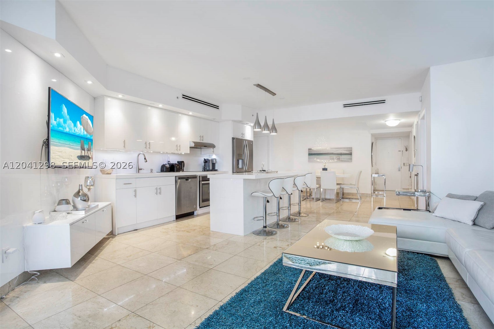 4775 Collins Ave #2508 Miami Beach, FL 33140