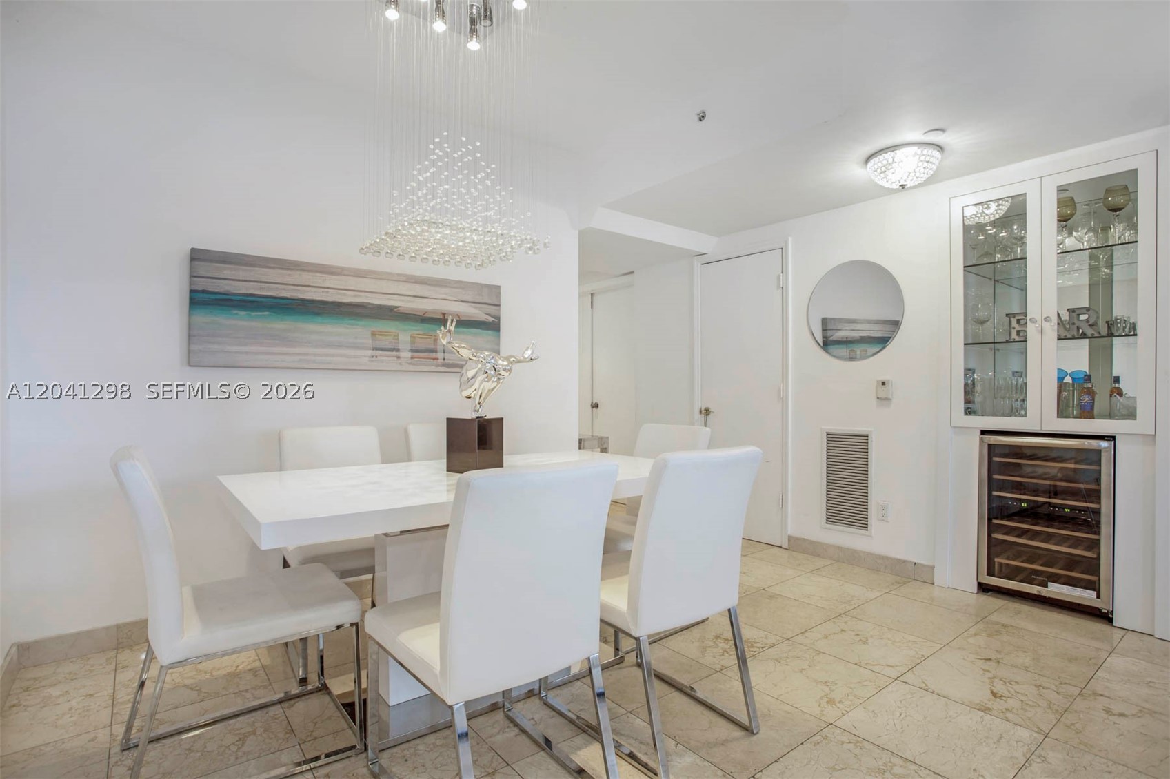 4775 Collins Ave #2508 Miami Beach, FL 33140