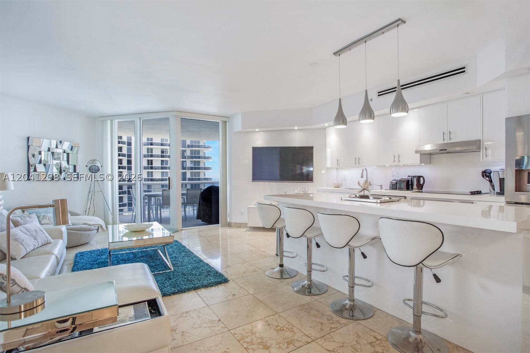 4775 Collins Ave #2508 Miami Beach, FL 33140