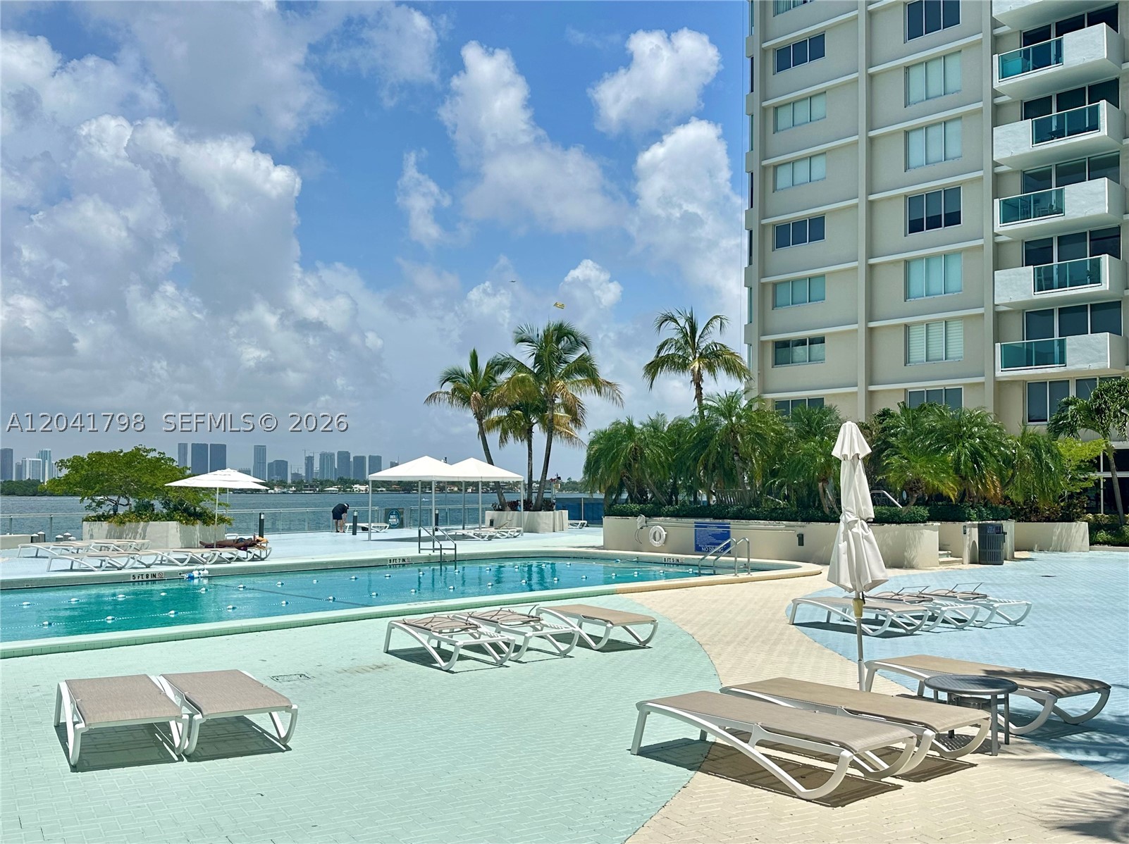 1200 West Ave #724 Miami Beach, FL 33139