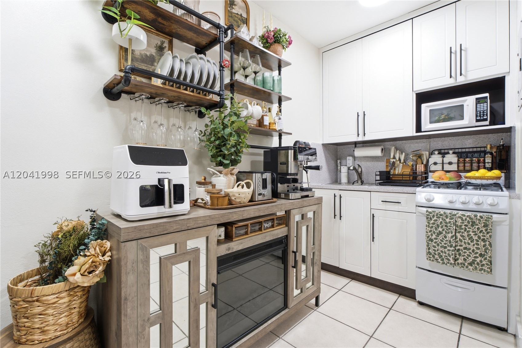 443 SW 4th Ave Miami, FL 33130