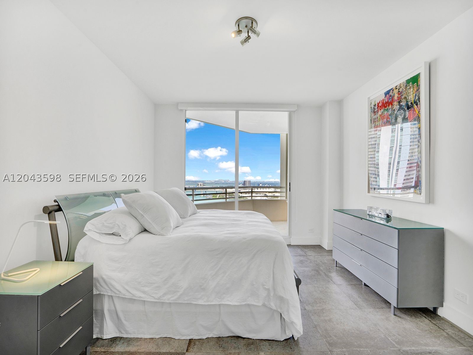 888 Brickell Key Dr #2412 Miami, FL 33131