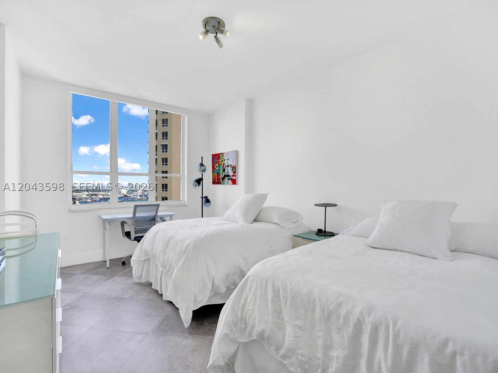 888 Brickell Key Dr #2412 Miami, FL 33131