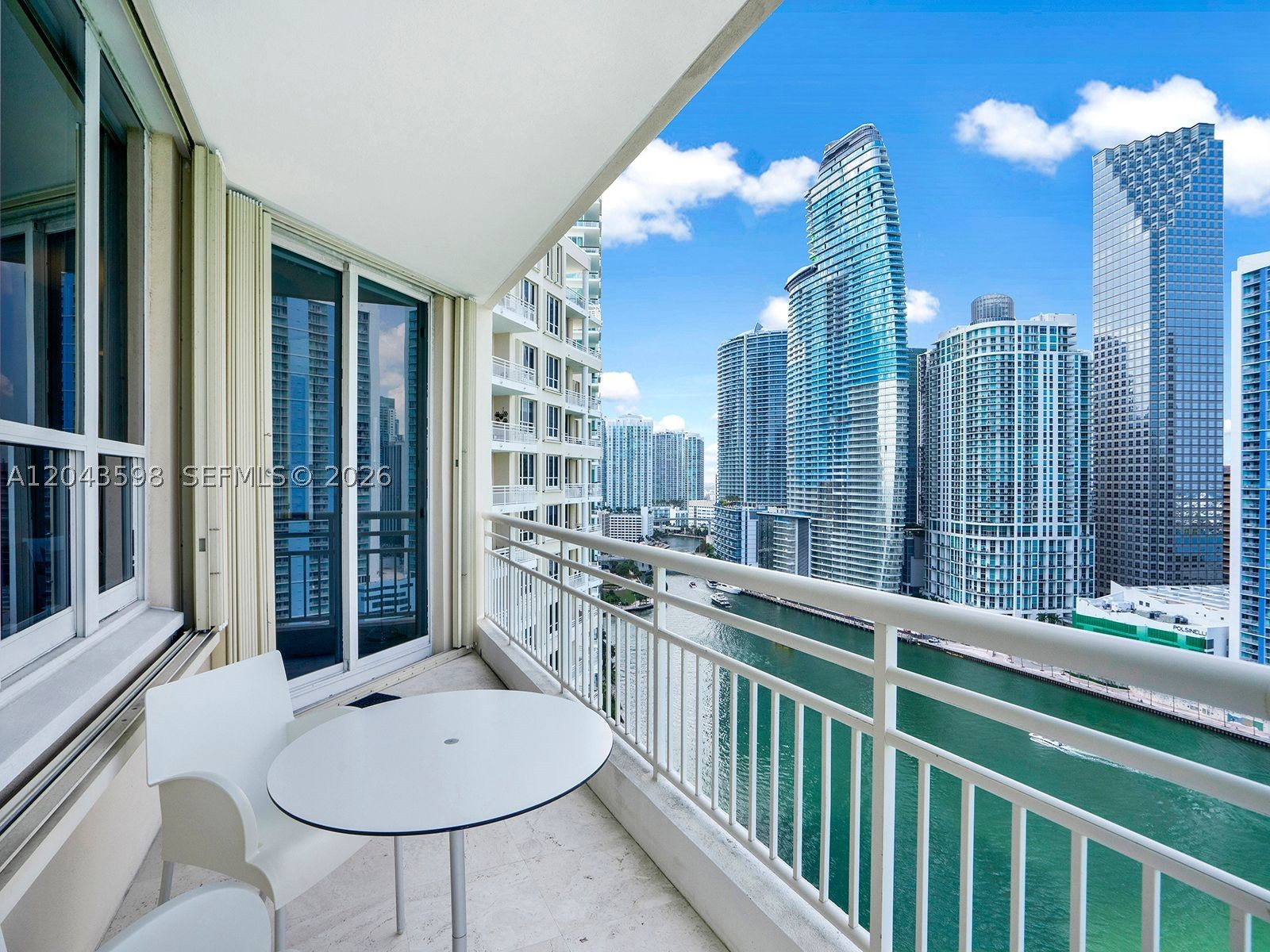 888 Brickell Key Dr #2412 Miami, FL 33131