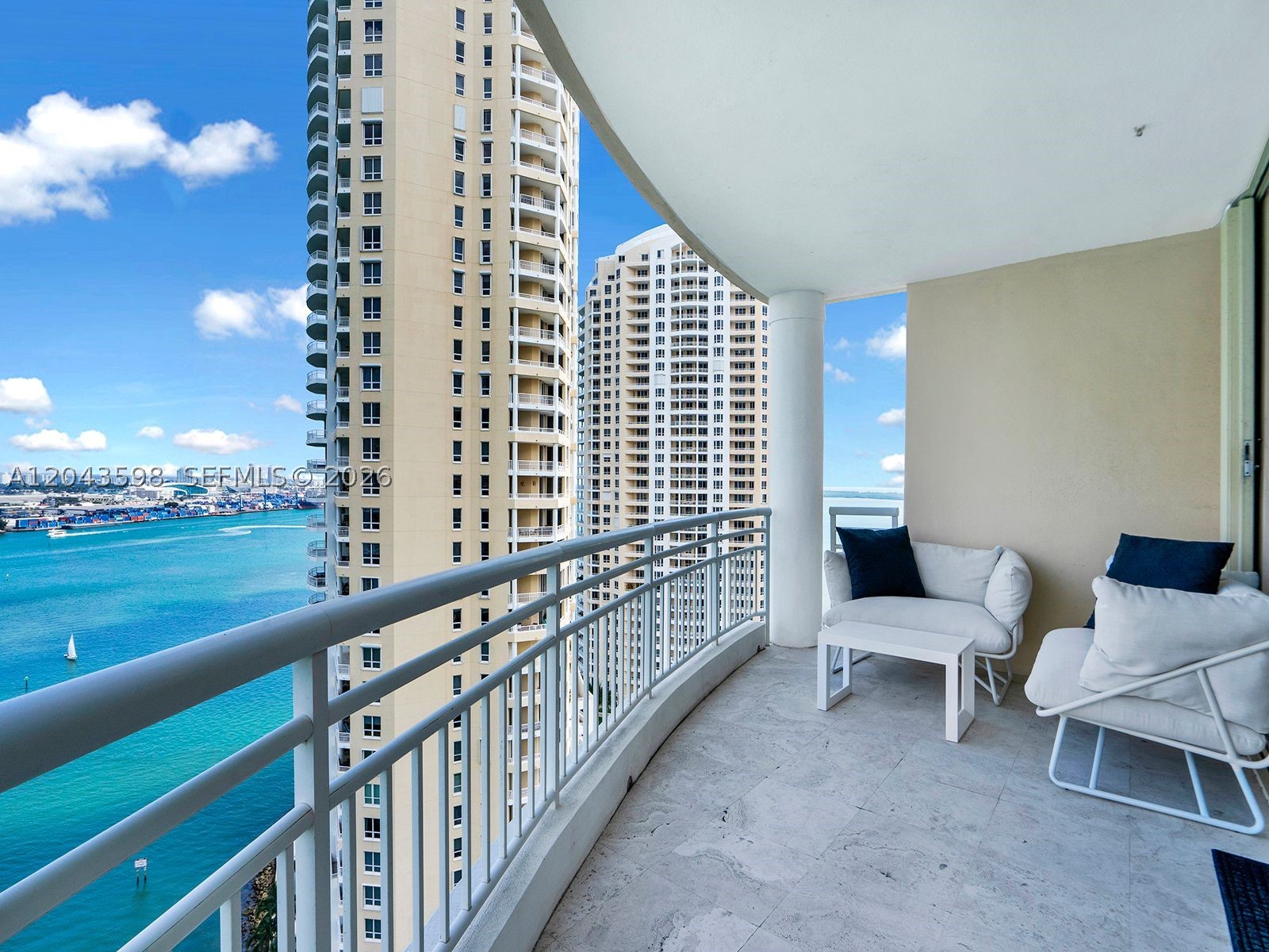 888 Brickell Key Dr #2412 Miami, FL 33131