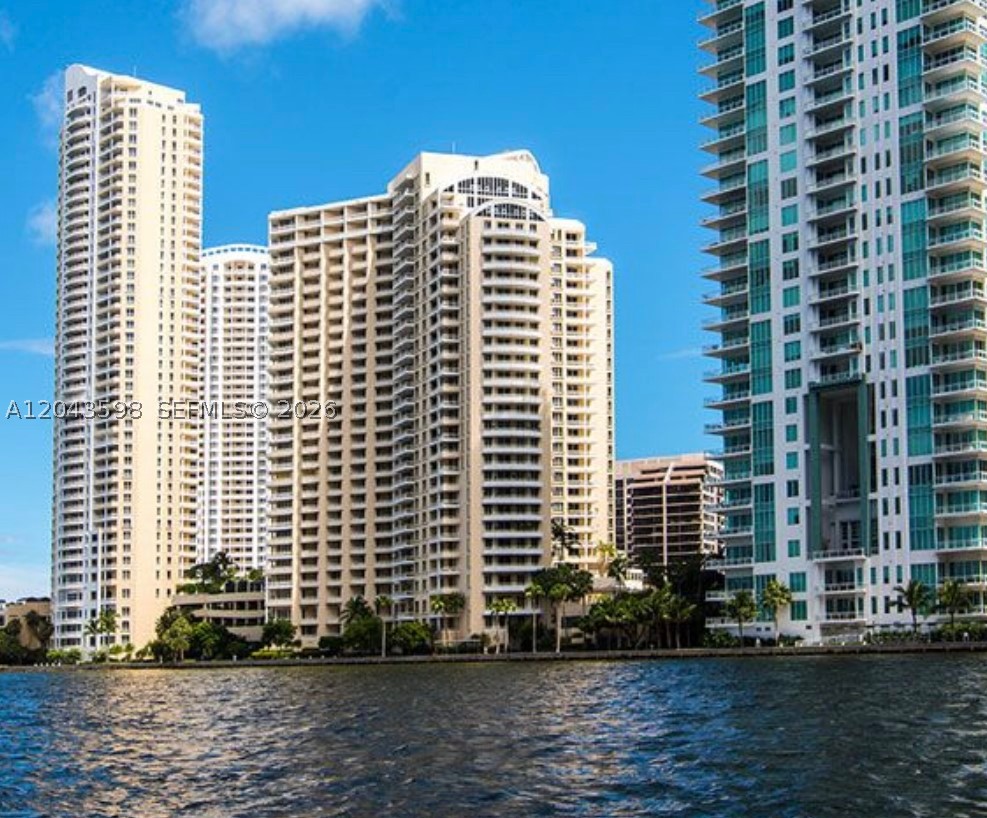 888 Brickell Key Dr #2412 Miami, FL 33131