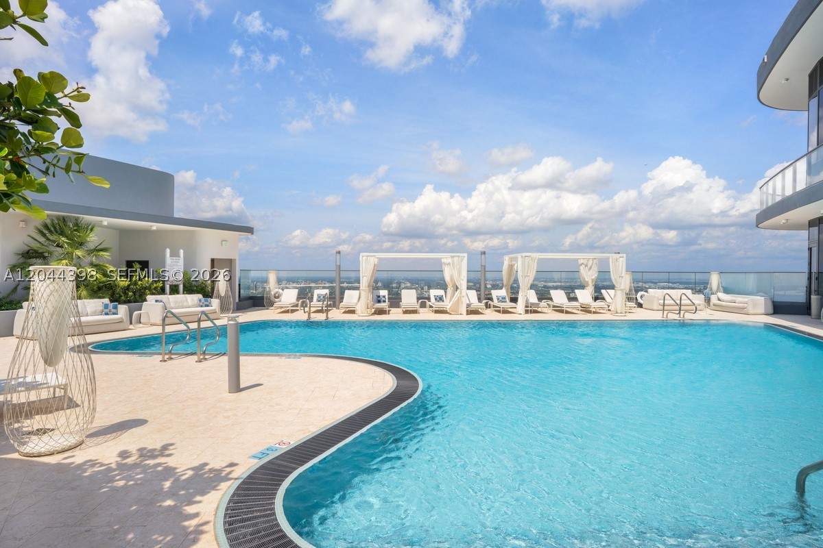 image Brickell Flatiron13