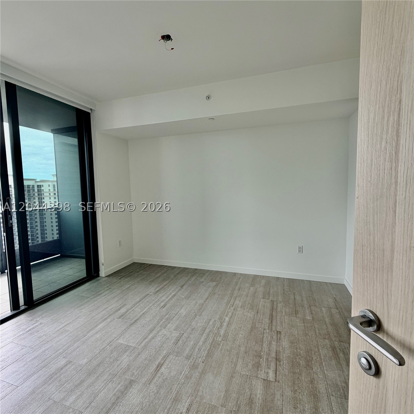 image Brickell Flatiron20