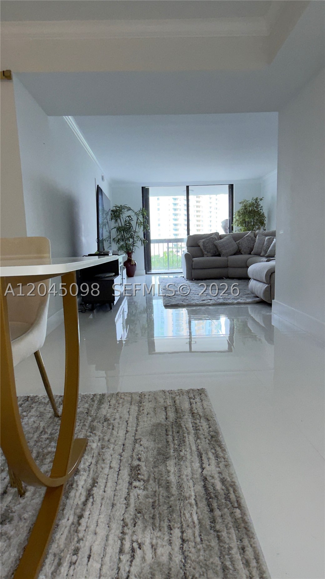 image Brickell Bay Club28
