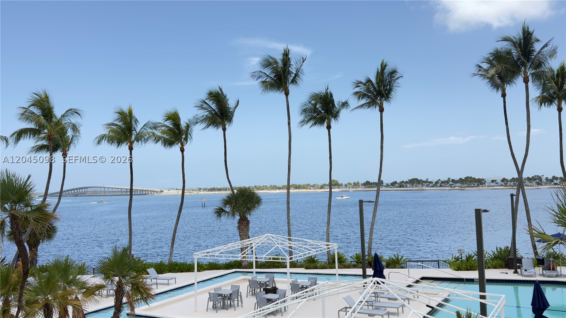 image Brickell Bay Club39