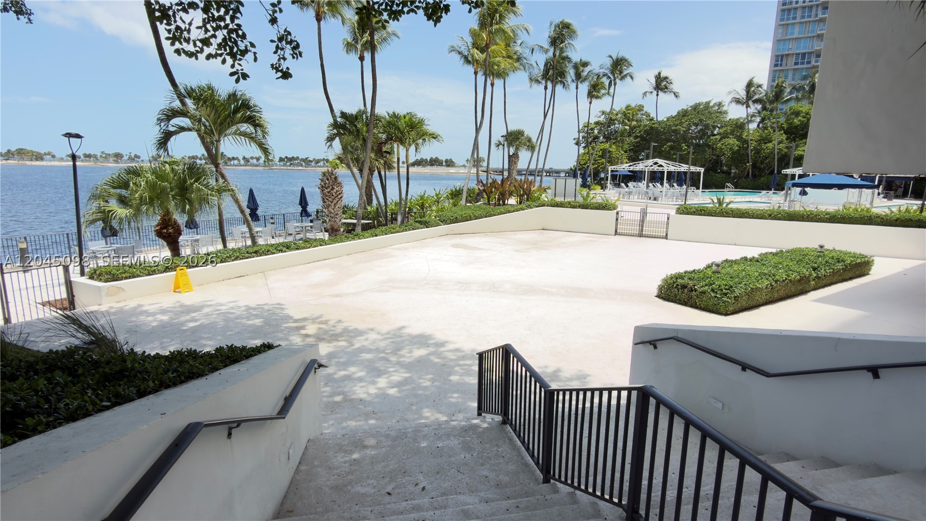 image Brickell Bay Club44