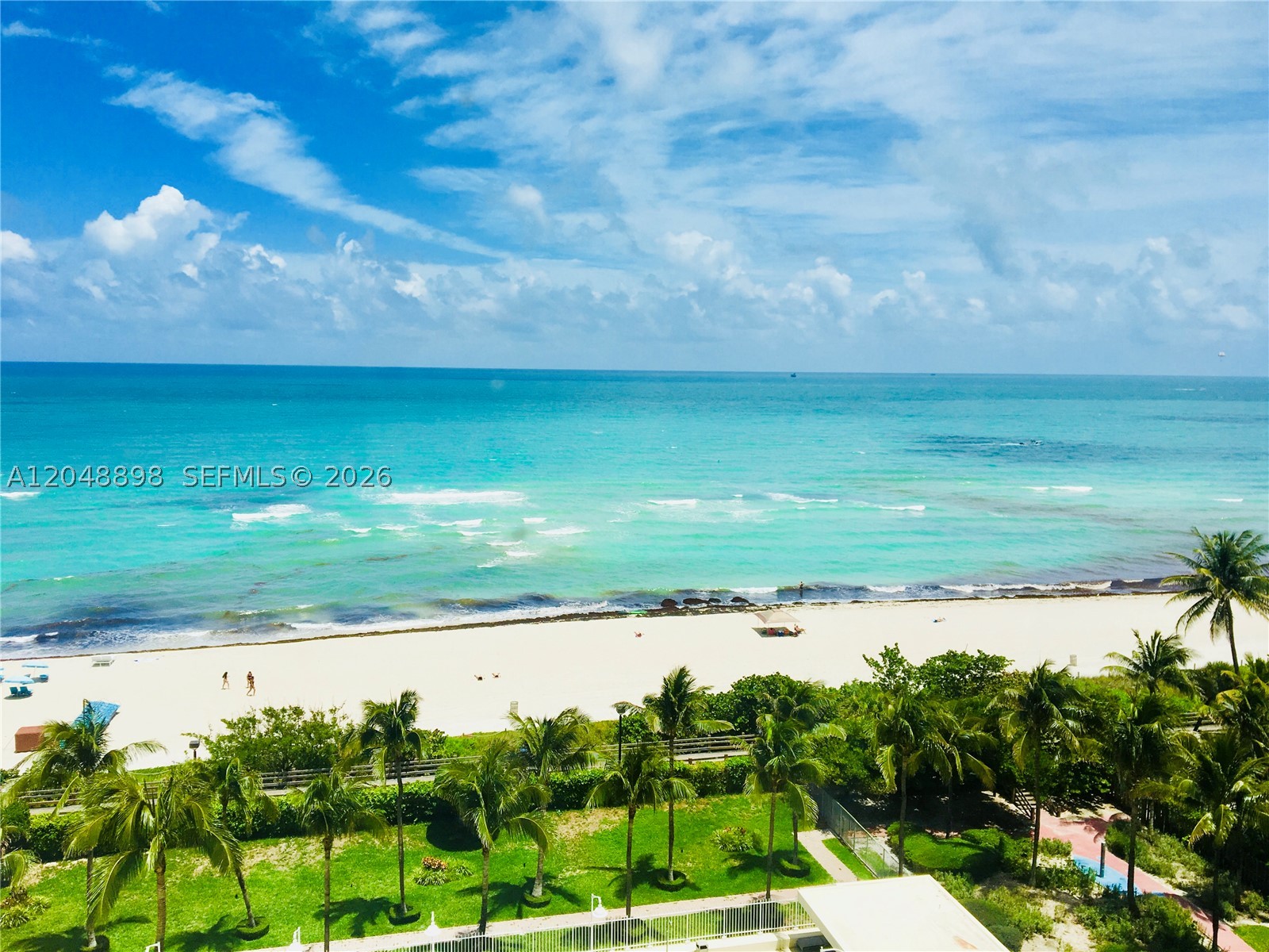 2899 Collins Ave #1143
