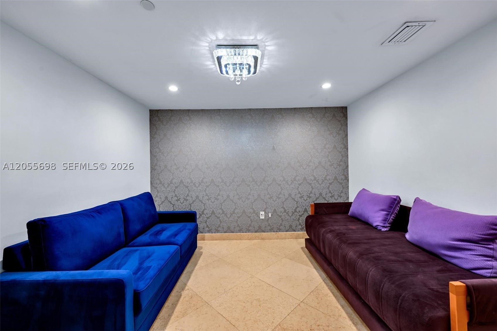 image Beach Club 110