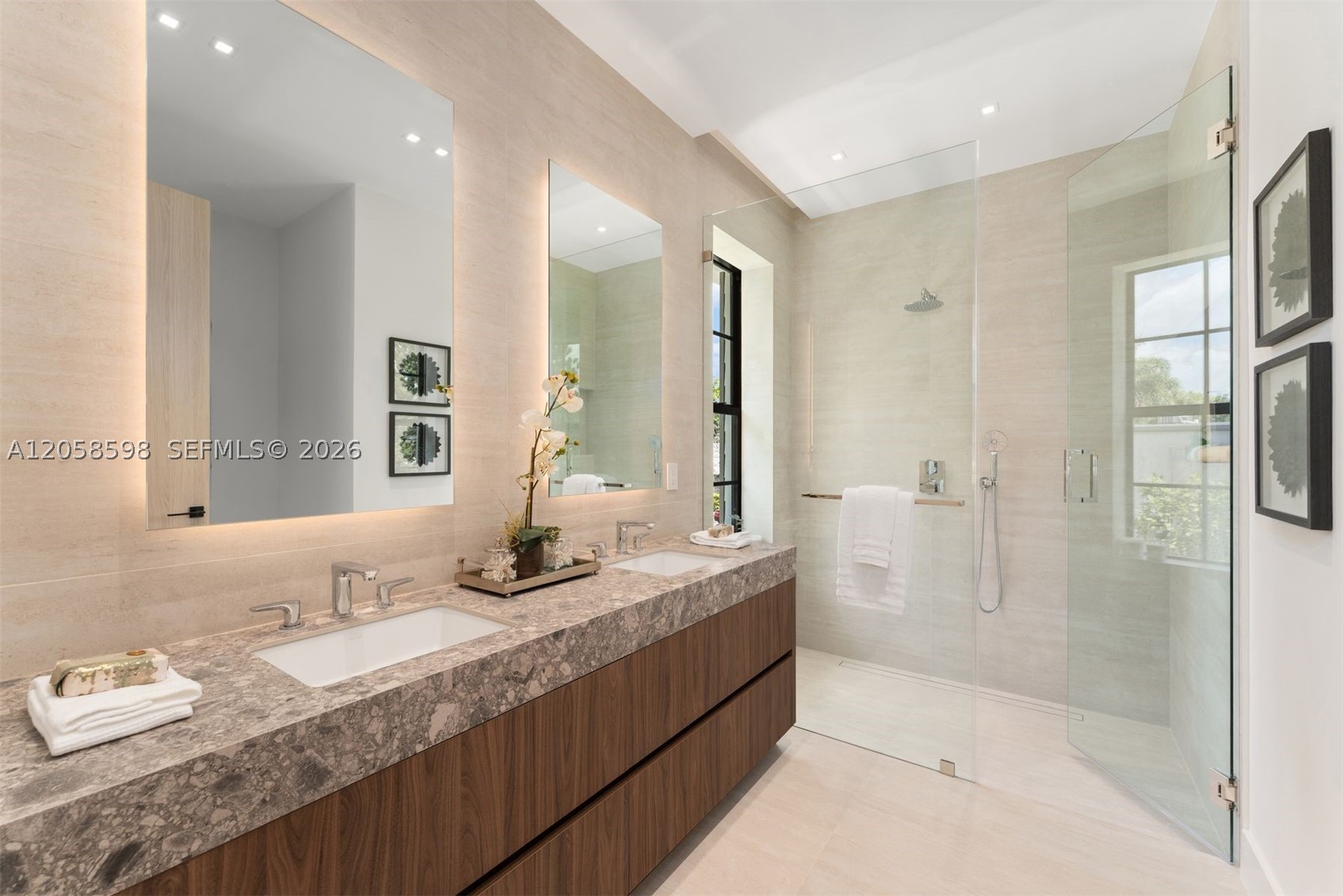 3352 Charles Ave Miami, FL 33133