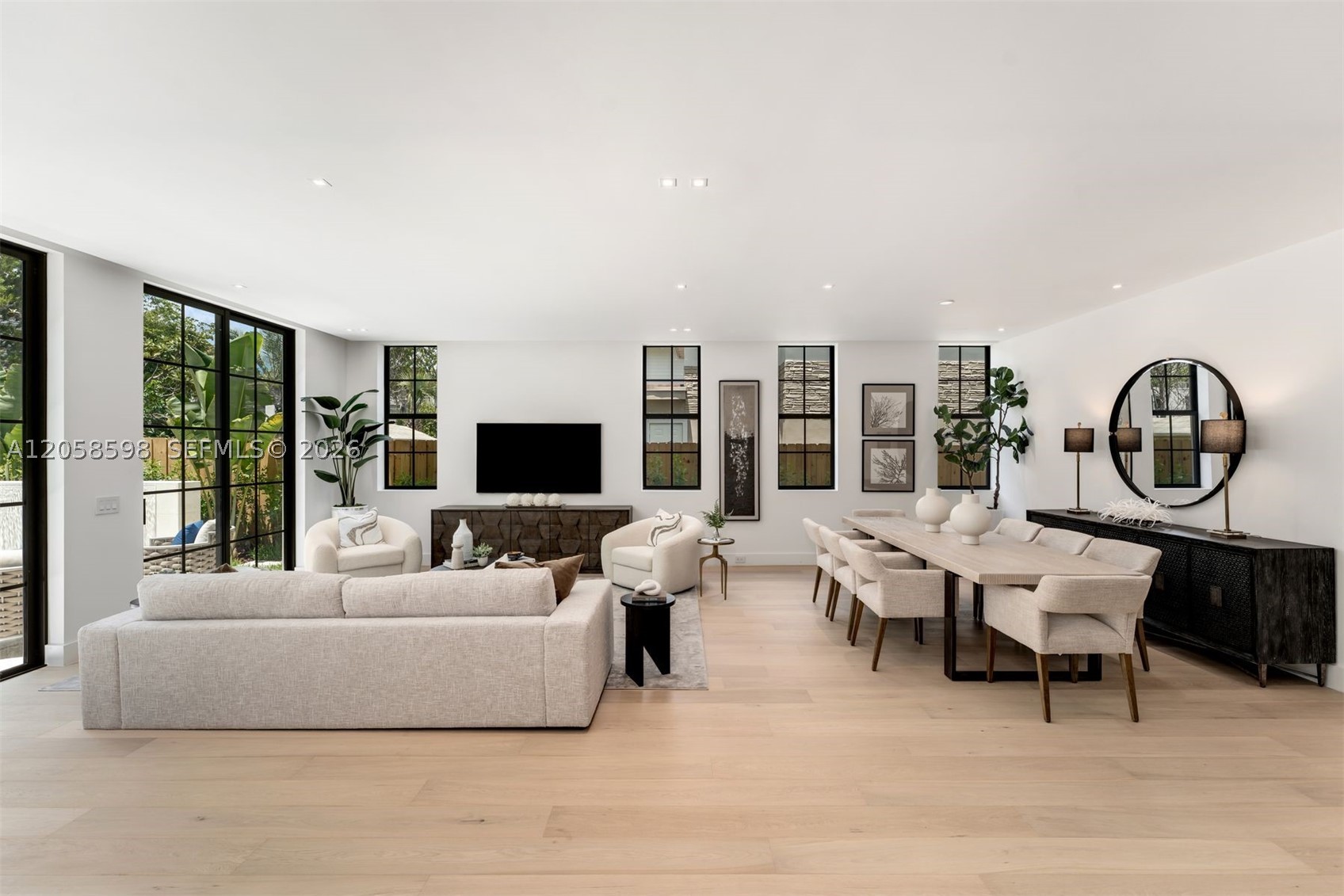 3352 Charles Ave Miami, FL 33133