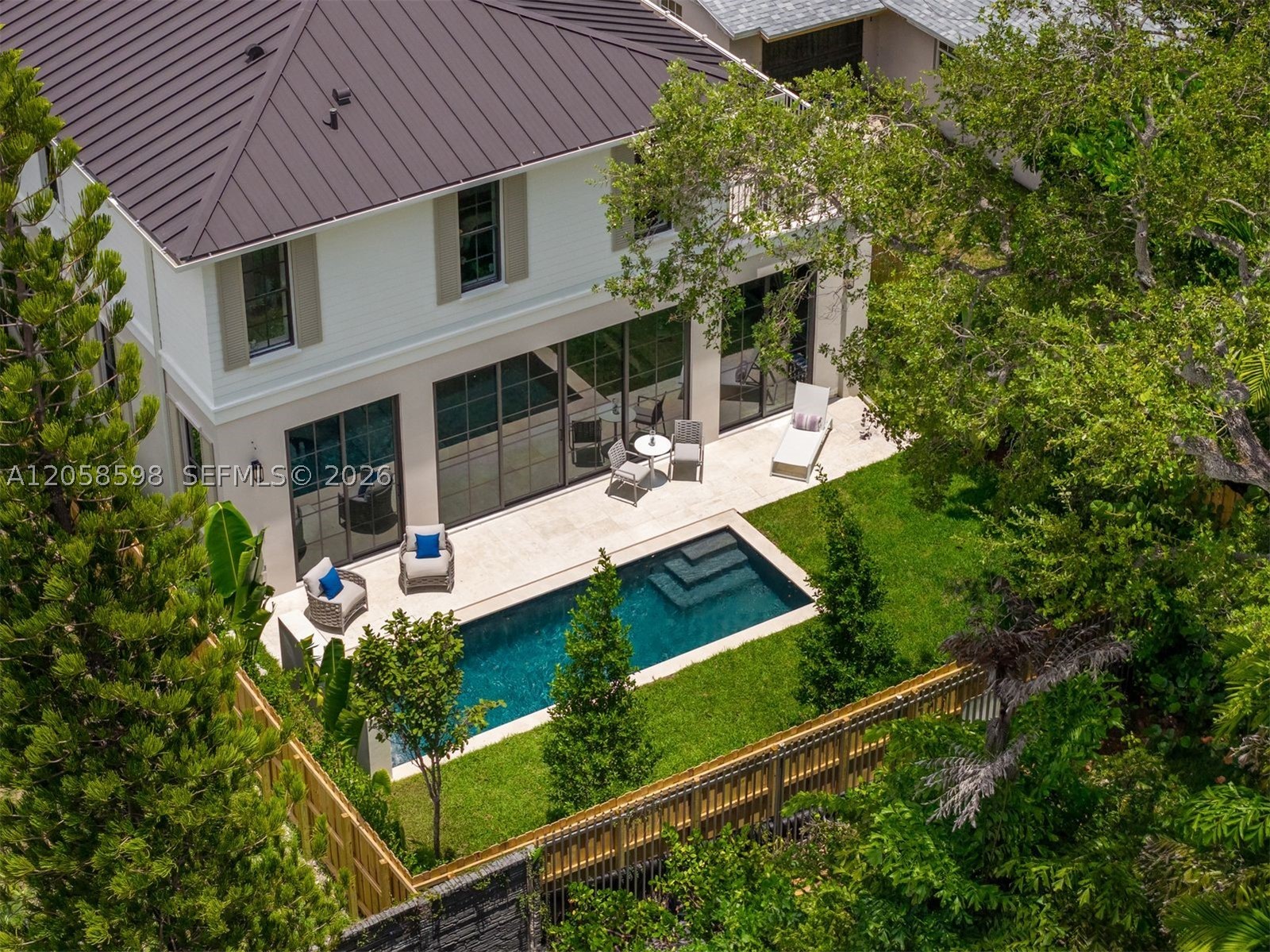 3352 Charles Ave Miami, FL 33133