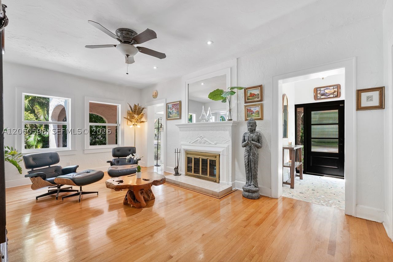 1042 Sorolla Ave Coral Gables, FL 33134