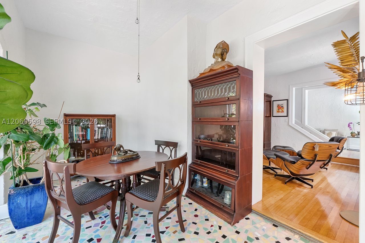 1042 Sorolla Ave Coral Gables, FL 33134