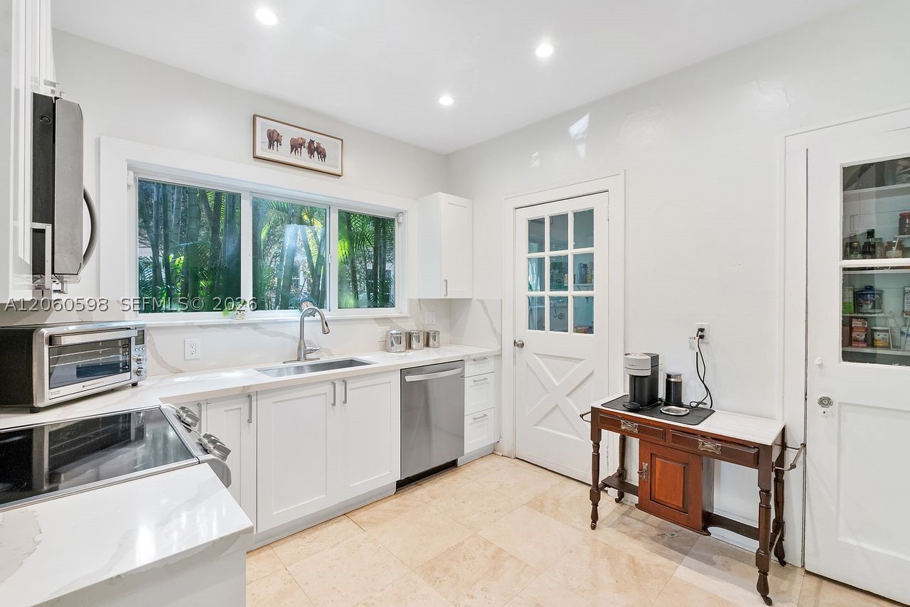 1042 Sorolla Ave Coral Gables, FL 33134
