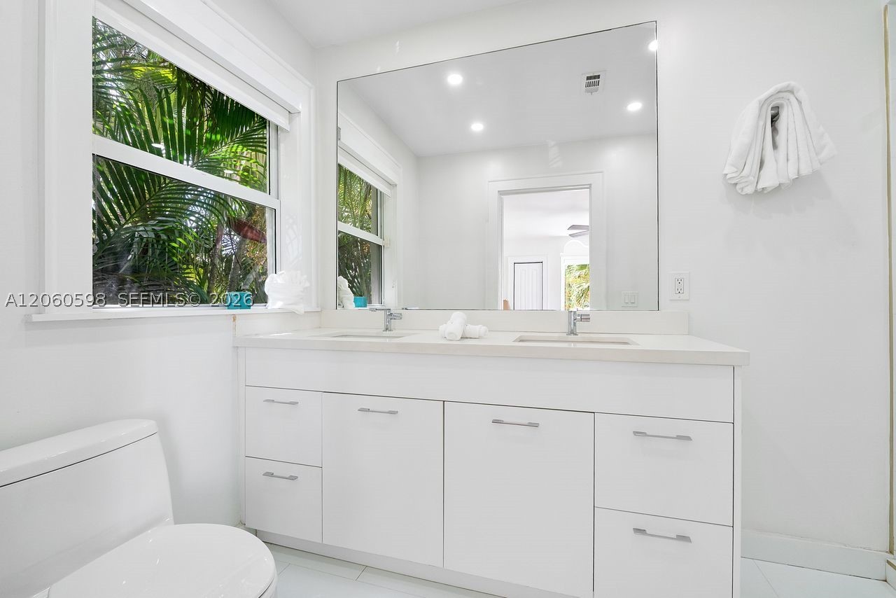 1042 Sorolla Ave Coral Gables, FL 33134