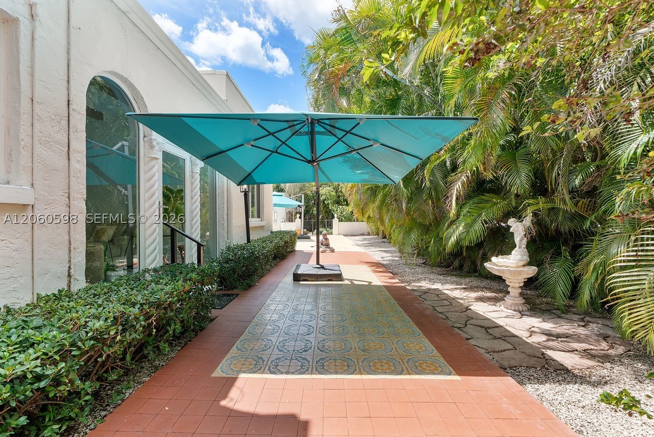 1042 Sorolla Ave Coral Gables, FL 33134