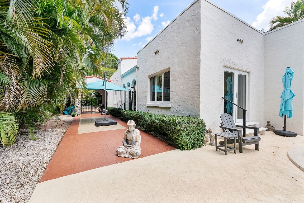 1042 Sorolla Ave Coral Gables, FL 33134