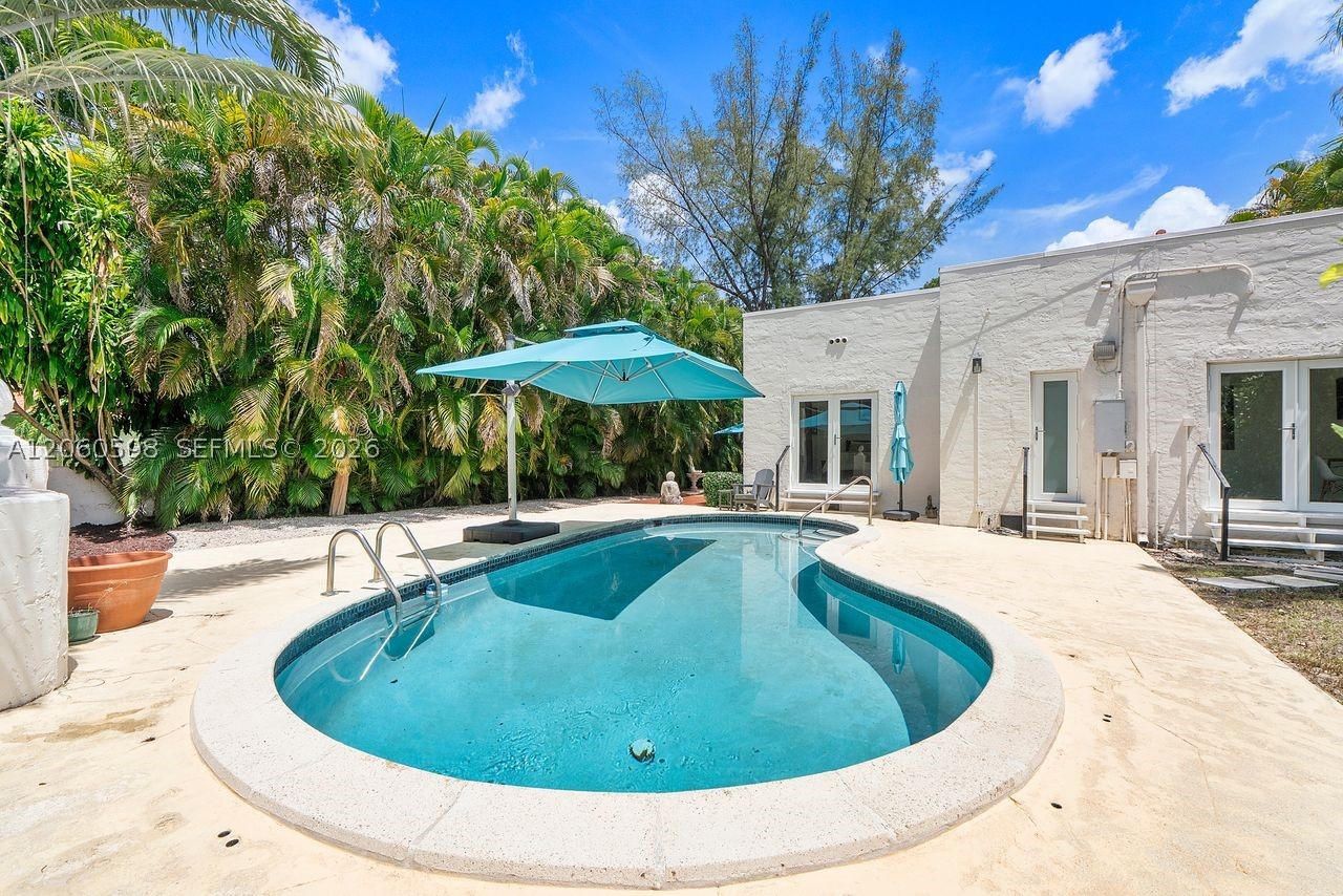 1042 Sorolla Ave Coral Gables, FL 33134