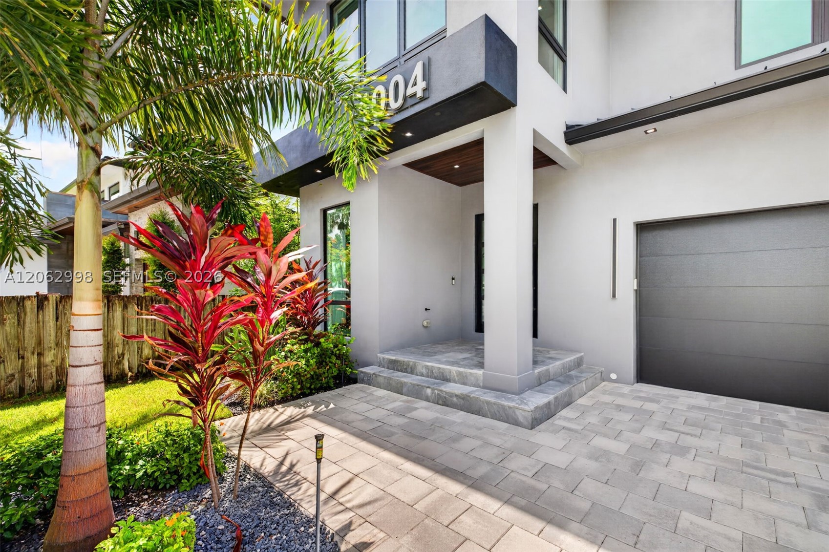 1004 SW 5th Pl Fort Lauderdale, FL 33312