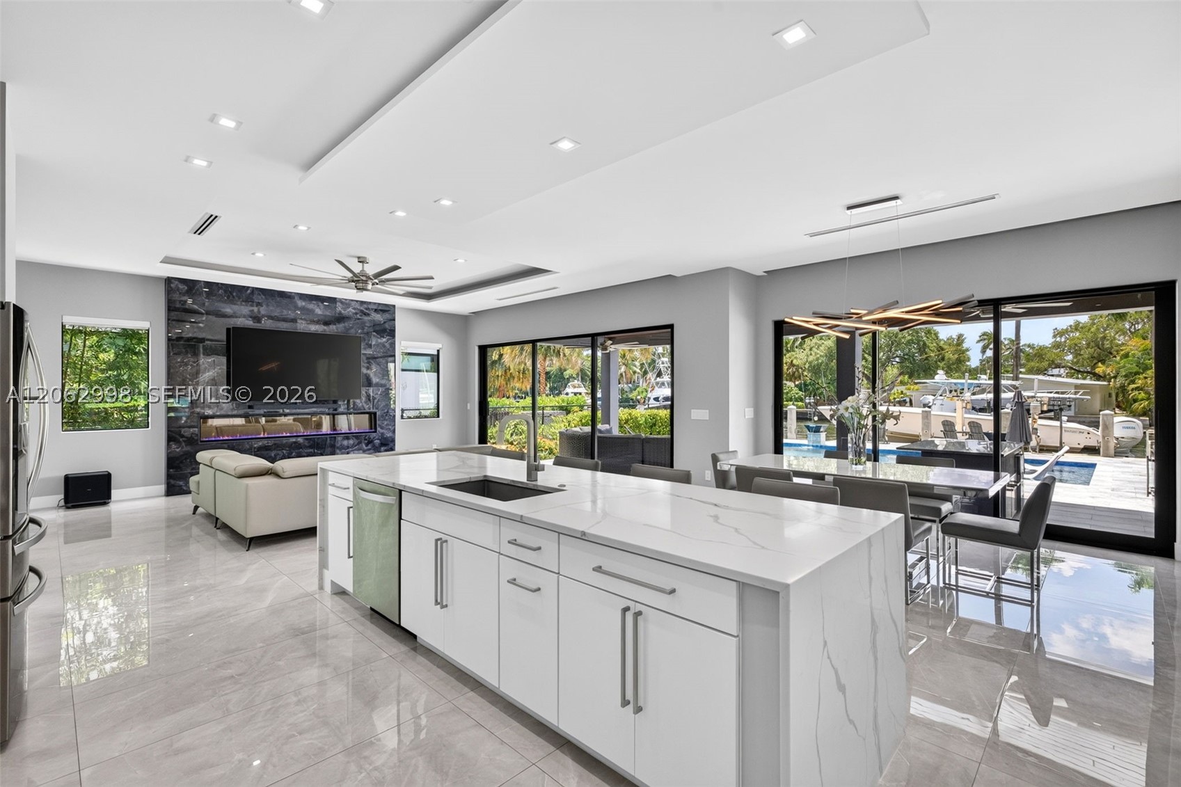 1004 SW 5th Pl Fort Lauderdale, FL 33312