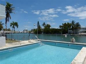 200 S Shore Dr #7