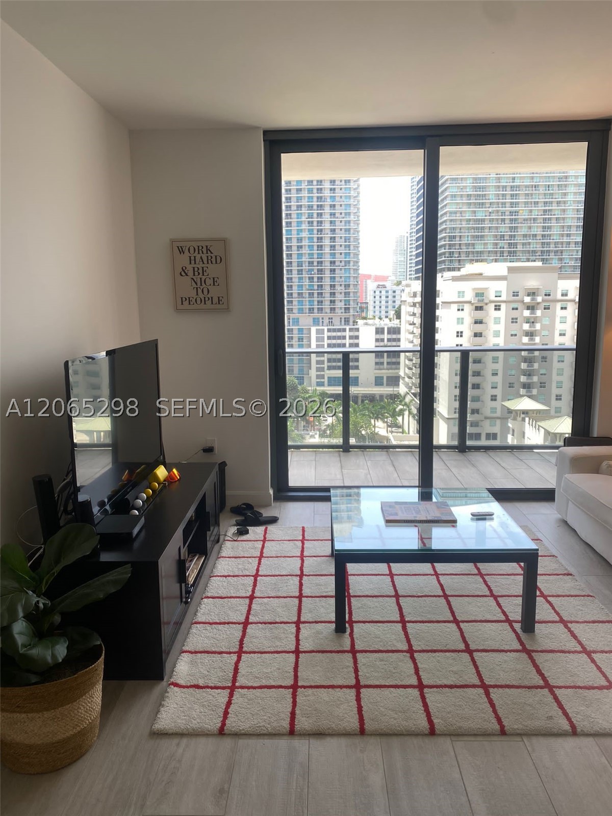 image Brickell Heights East21