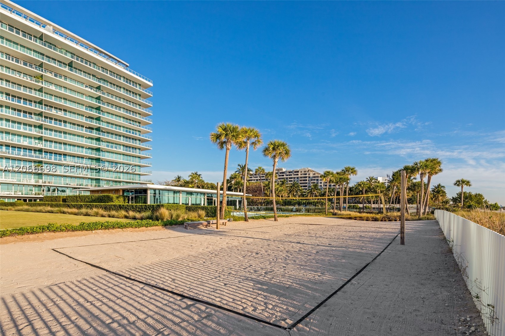360 Ocean Dr #804S Key Biscayne, FL 33149